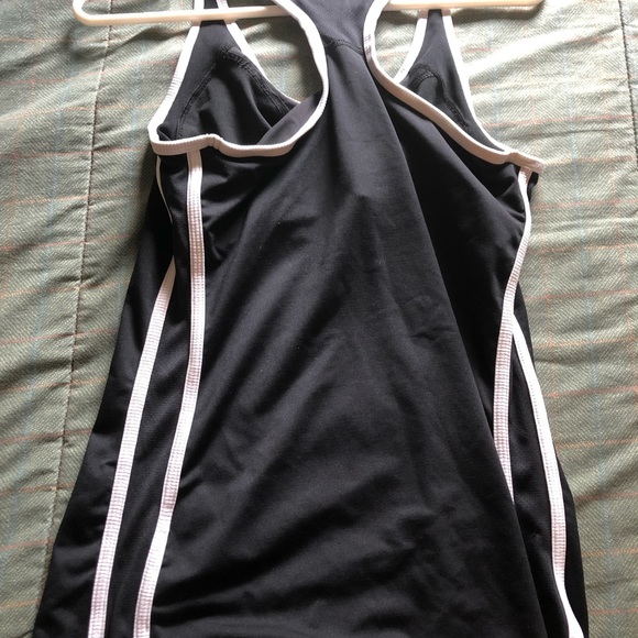 Nike performance tank - Picture 3 of 3